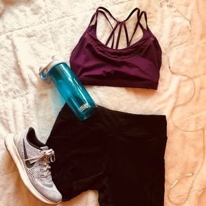 Victoria Sport Strappy Sports Bra